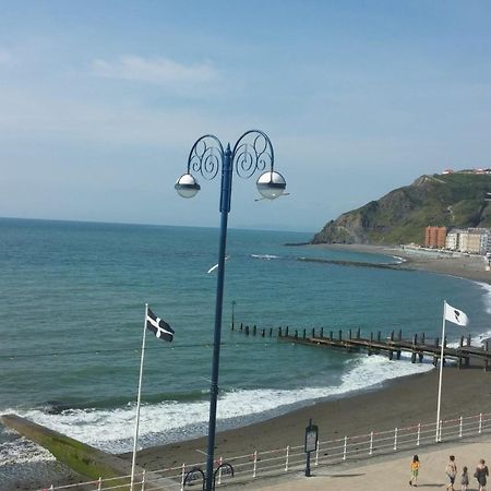 Awel Mor Holiday Apartment Aberystwyth Rum bild